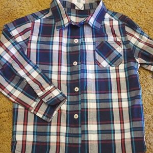 Dress shirt button down with collar and pocket